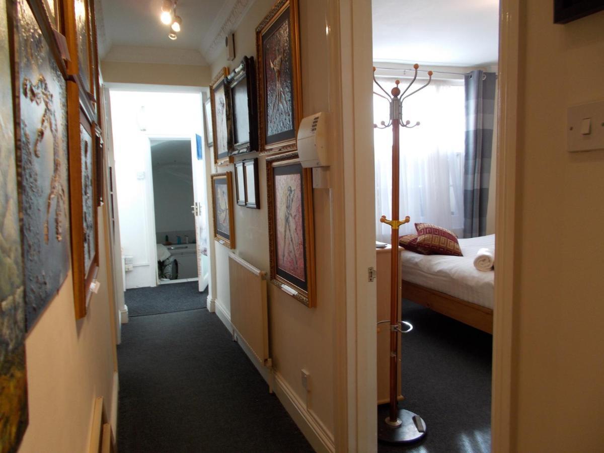 Double Room With Private Bathroom In Flat London Centre Exterior foto